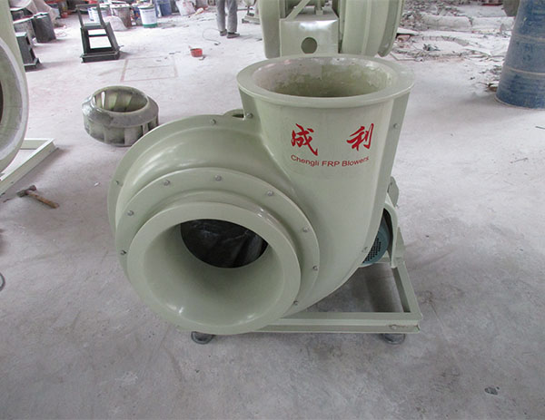 4-72型皮帶輪（C式）全玻璃（lí）鋼離心式風機